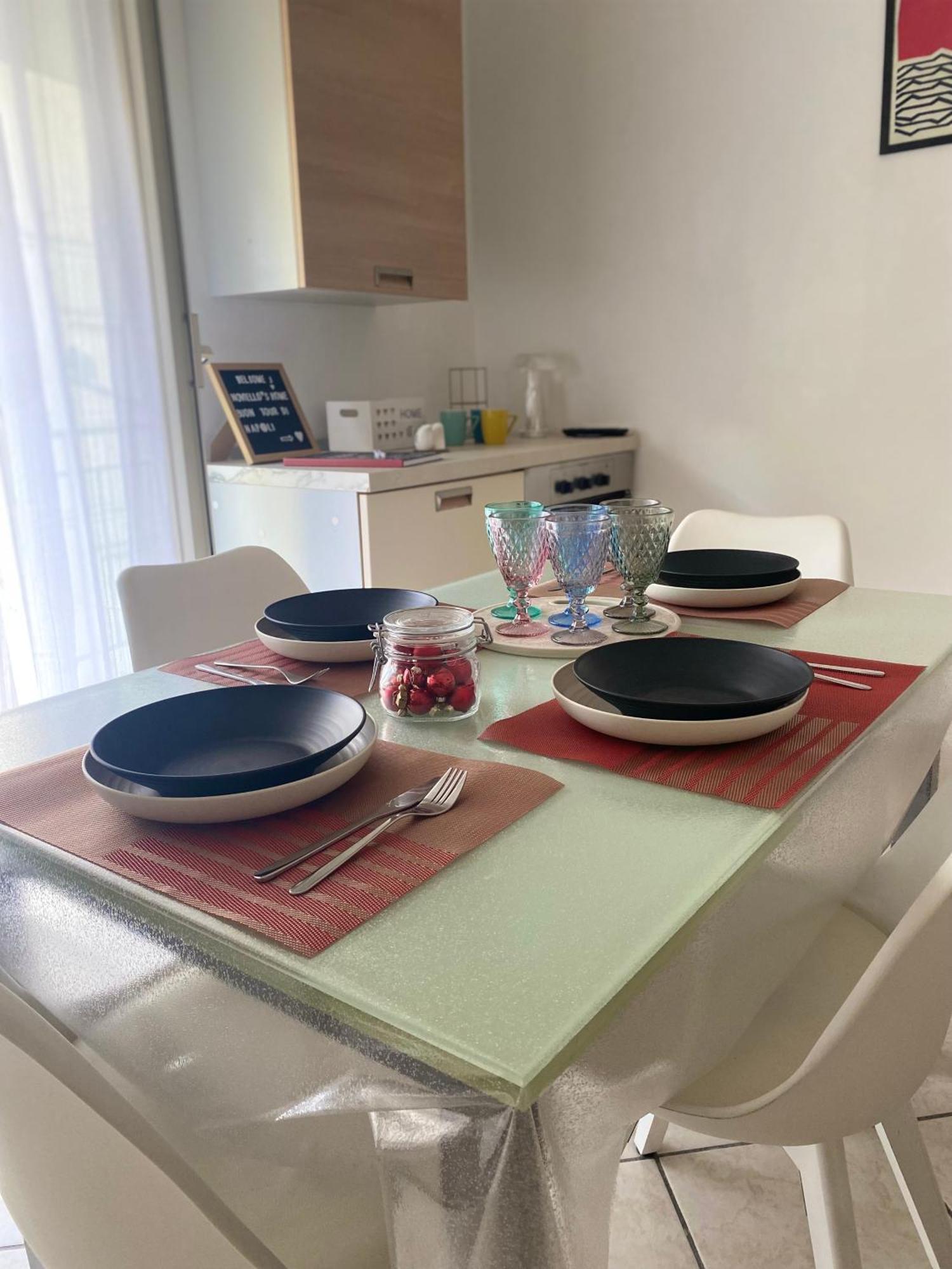 Noviello'S Home Наполи Екстериор снимка