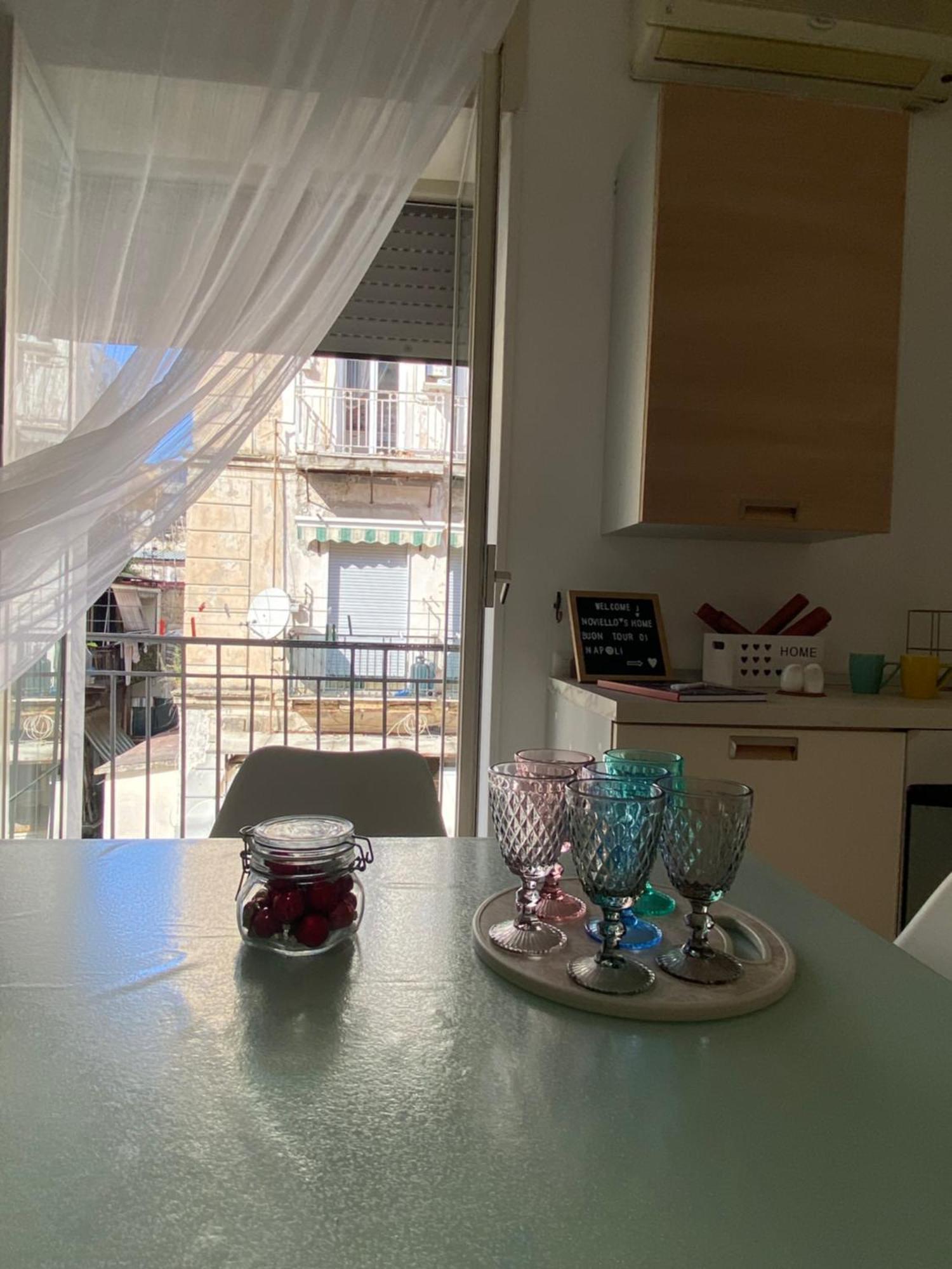 Noviello'S Home Наполи Екстериор снимка